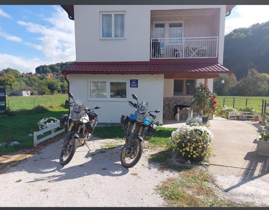 Apartman Visoko-Oaza Mira Eksteriør billede