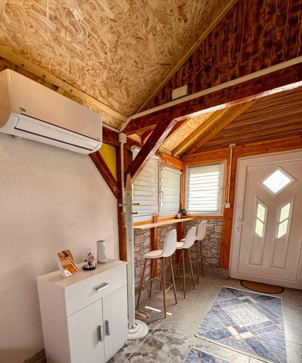Apartman Visoko-Oaza Mira Eksteriør billede