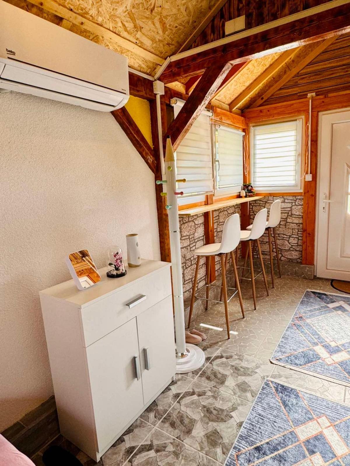 Apartman Visoko-Oaza Mira Eksteriør billede